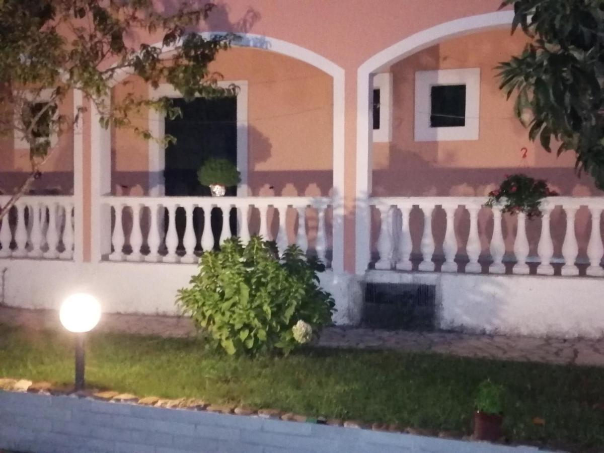 Aris Paschalia Studios Argyrades Exterior foto